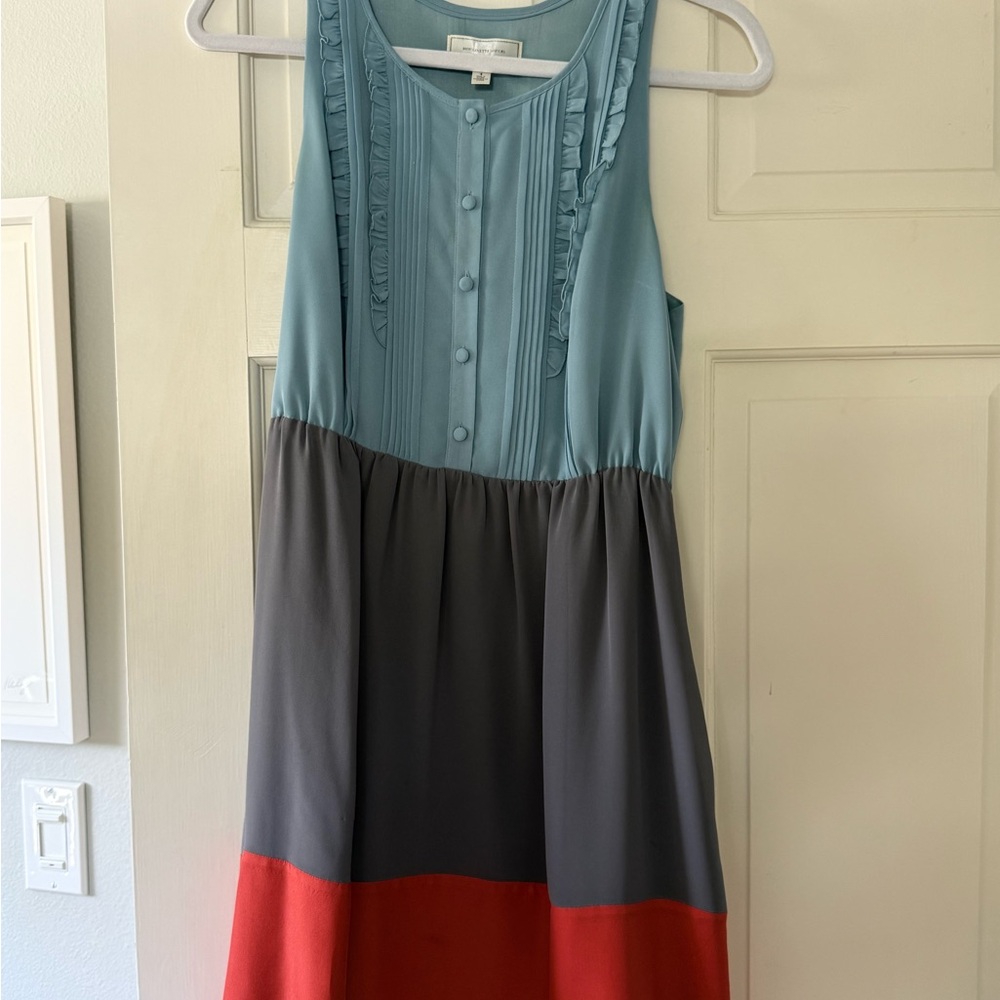 Beautiful dress from Anthropologie . Nice with or without belt.